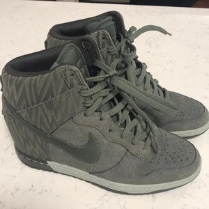 Nike Dunk Sky Hi Suede Casual Womens - Army Green